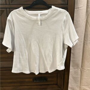 Fabletics White Ribbed Women's Crop Top